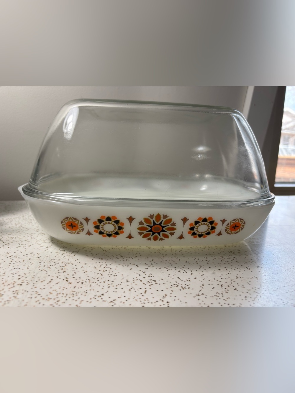 Vintage JAJ England Pyrex Toledo pattern roaster with dome lid